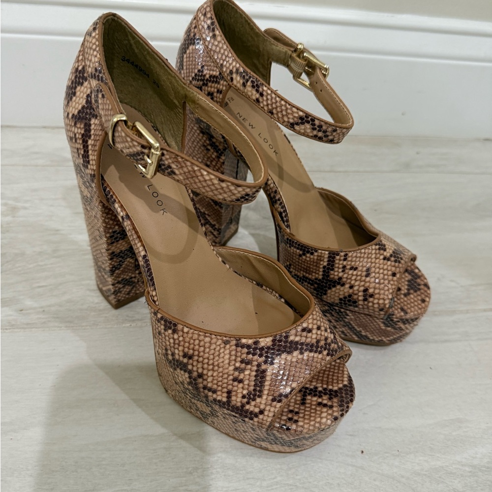 New Look Brown Snake Print Platform Heels size 8